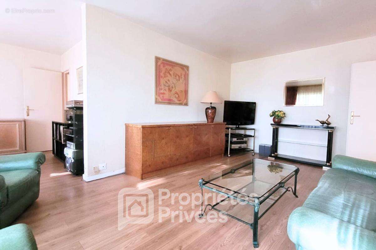 Appartement à LES ULIS