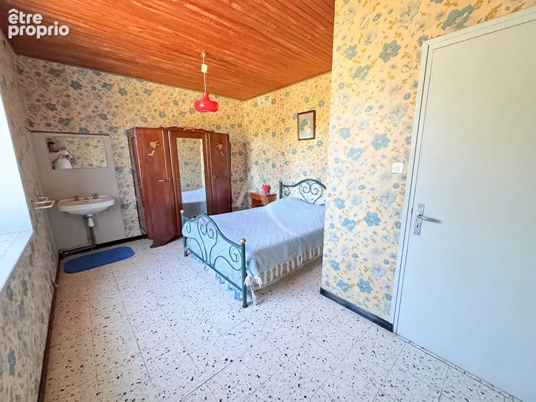 SONNAC SUR L'HERS:  Maison familiale  -  5 pièces  Terrain de 1382 + Hangar de 63 m² - photo 16