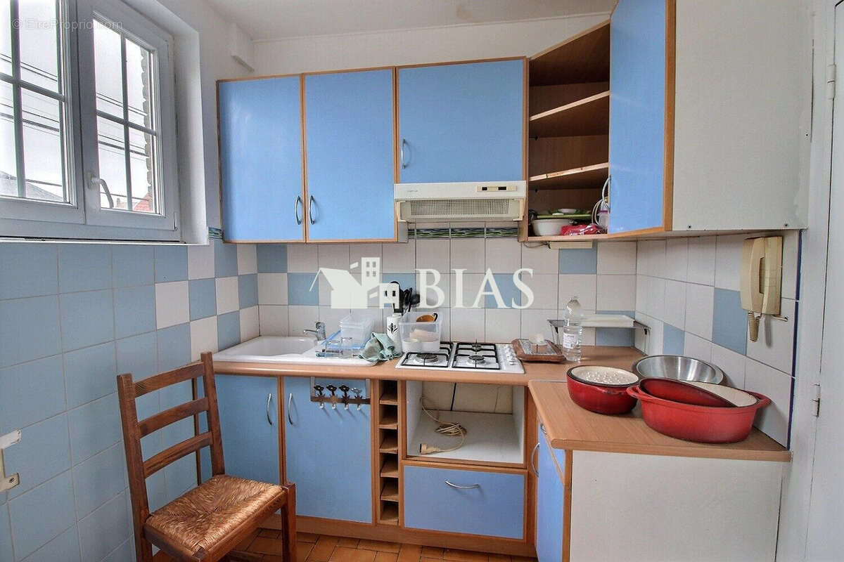 Cuisine T2 - Appartement à CAUDEBEC-LES-ELBEUF