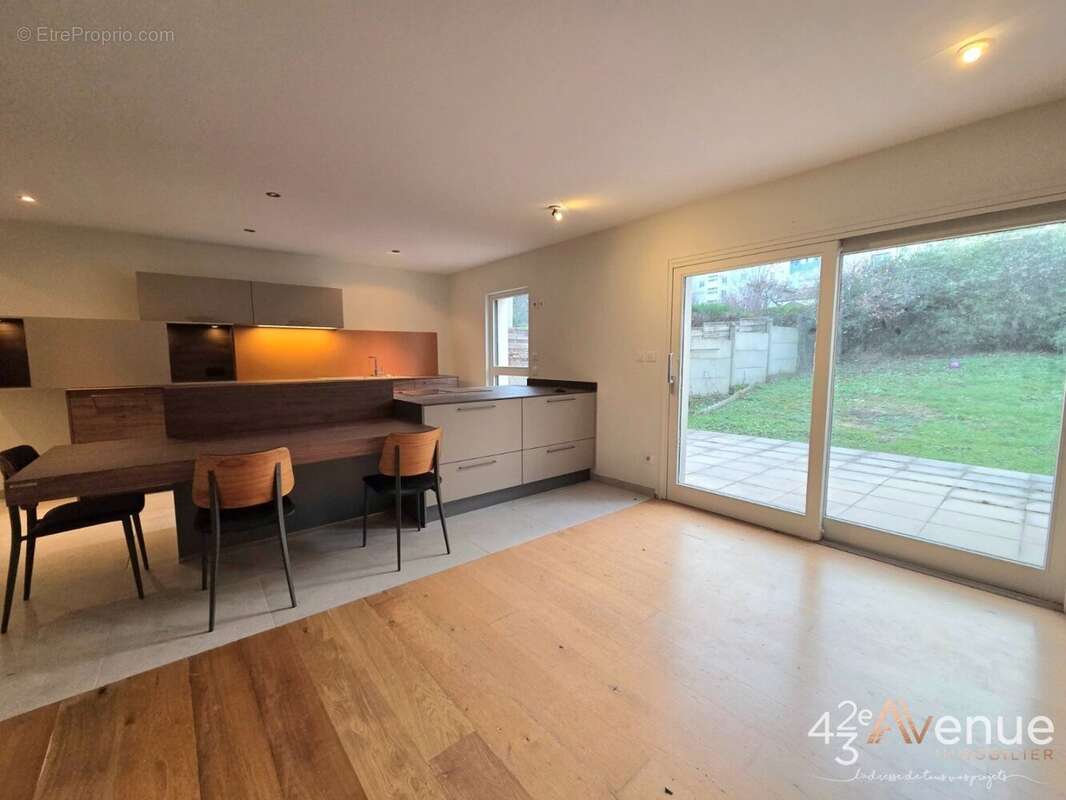 Maison à SAINT-ETIENNE