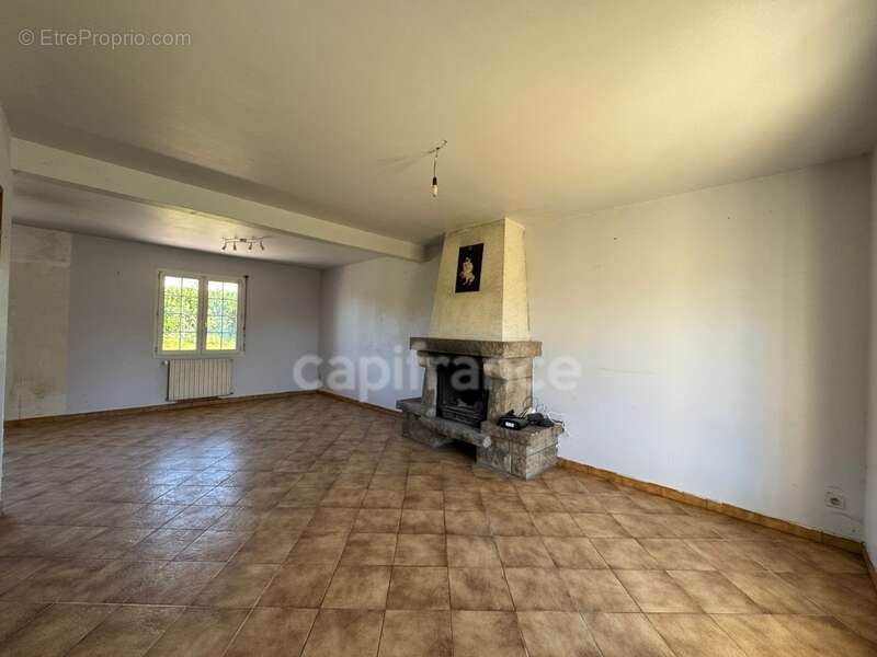 Maison à POULLAOUEN