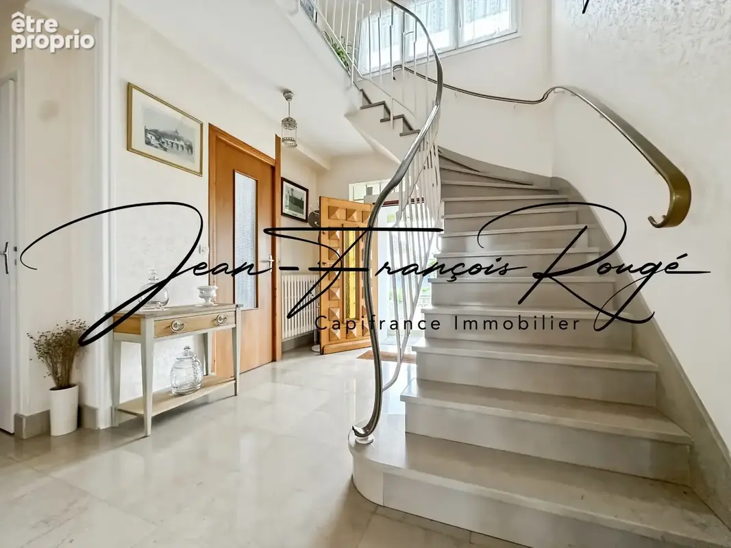 Agneaux, idéalement située, maison familiale de 133 m² avec cinq chambres  !!! - photo 13