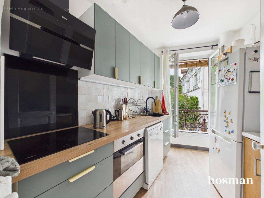 Appartement à PARIS-14E