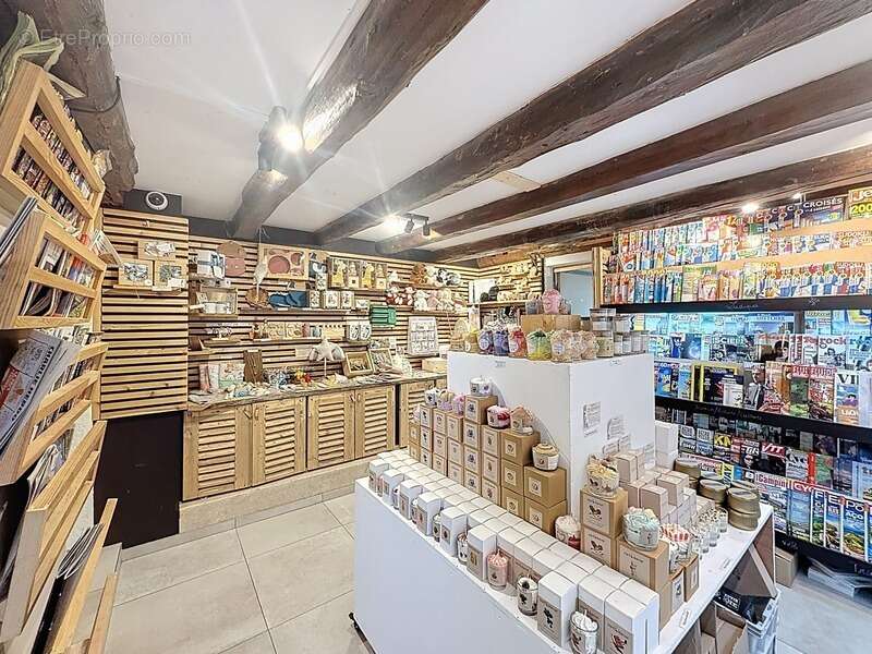 Commerce à LUCINGES