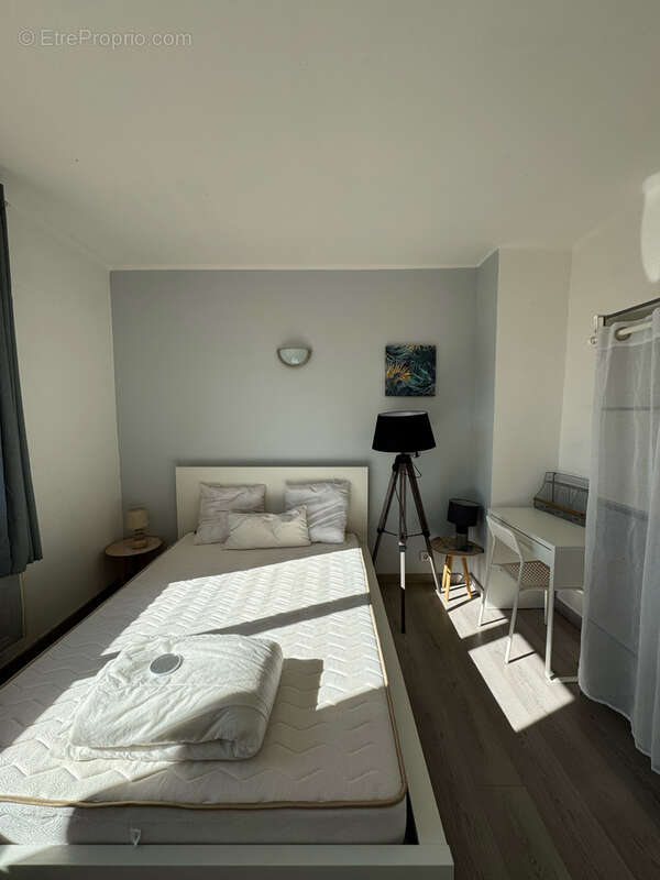 Toulon - Castigneau - Appartement de type 4 en parfait état - photo 9