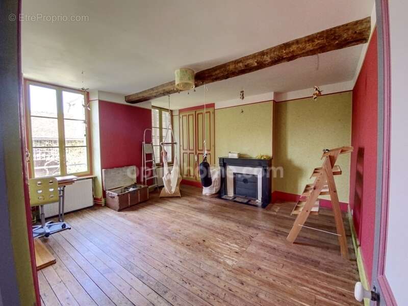 Maison à BRUYERES-ET-MONTBERAULT