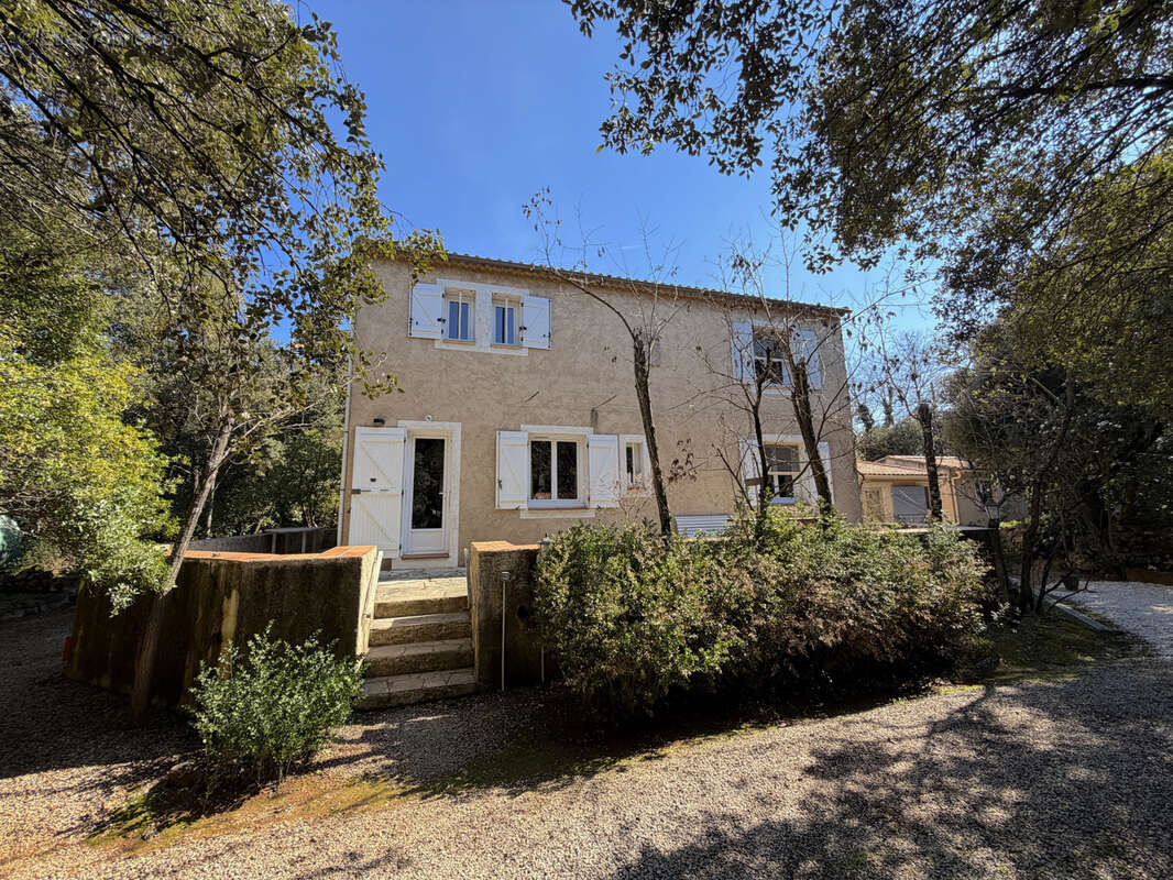 Maison à SAINT-MAXIMIN-LA-SAINTE-BAUME