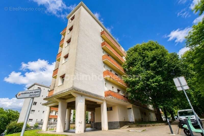Secteur jardin de l’observatoire / hauts de jolimont – appartement familial t4 de 83 m² – 3 chambres – 2 balcons – parking priva - photo 18