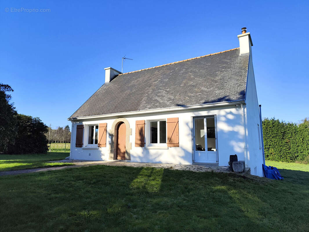 Maison à COMBRIT