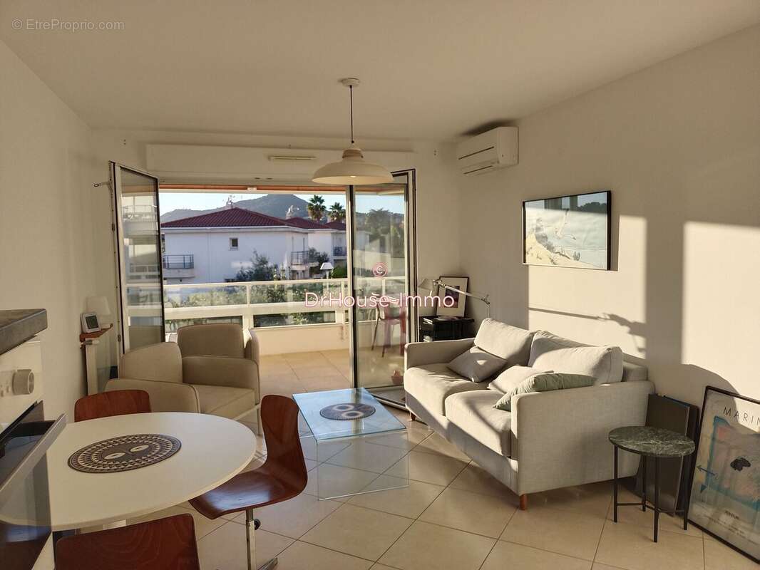 Appartement à CARQUEIRANNE