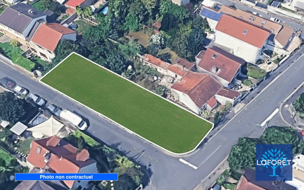 Terrain à CHILLY-MAZARIN