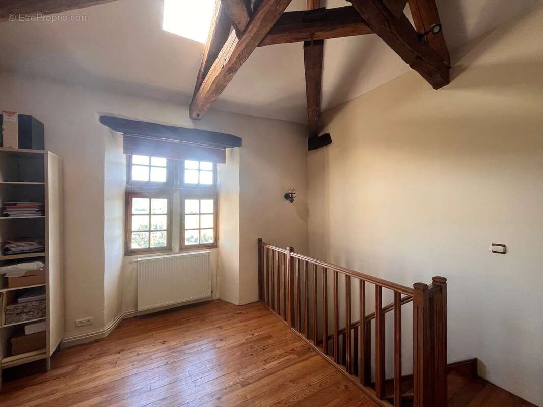Deux maisons pour le prix d'une — dans un village très prisé - photo 8