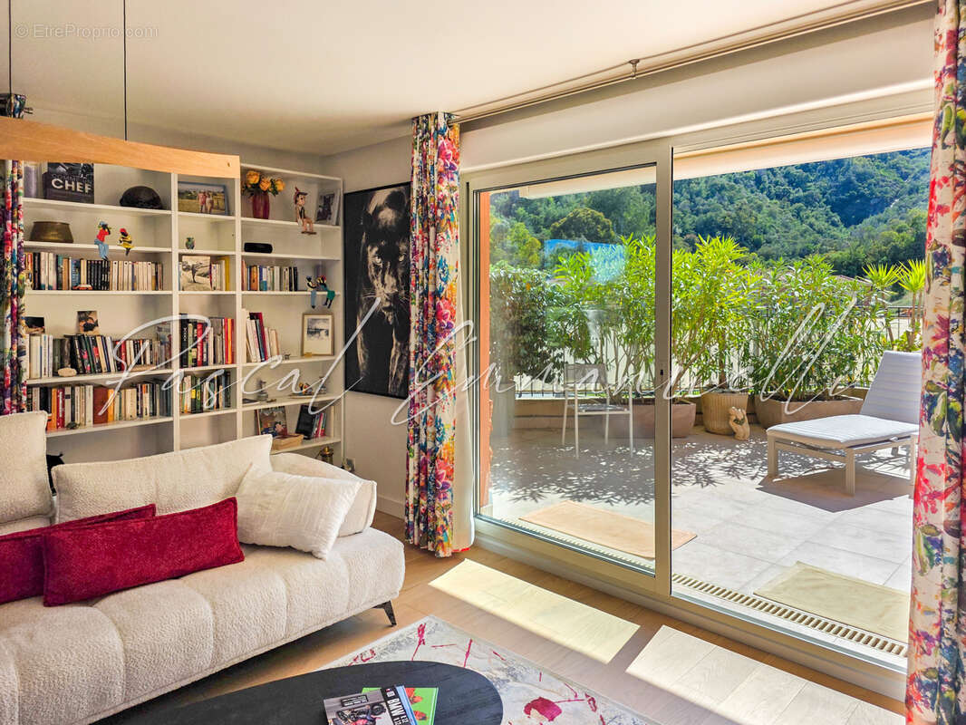 Appartement à MANDELIEU-LA-NAPOULE