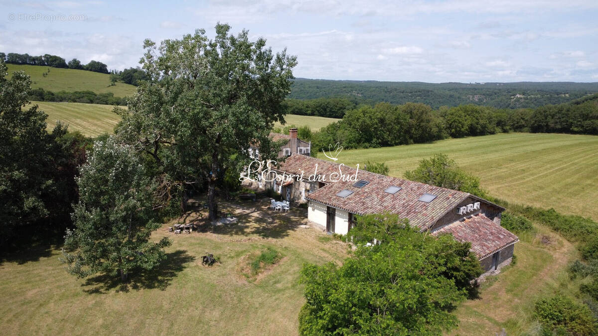 Maison à CAYLUS