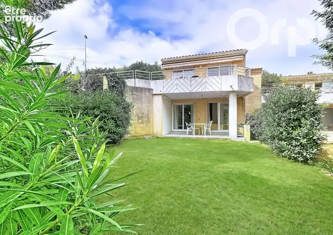 Maison duplex avec jardin, terrasses dans un domaine résidentiel avec piscine, terrains de tennis - photo 10