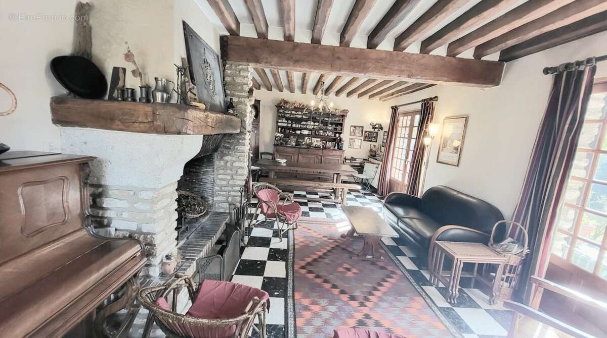 Maison à PACY-SUR-EURE