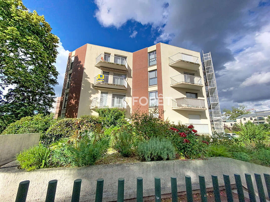 Appartement à VERNEUIL-SUR-SEINE