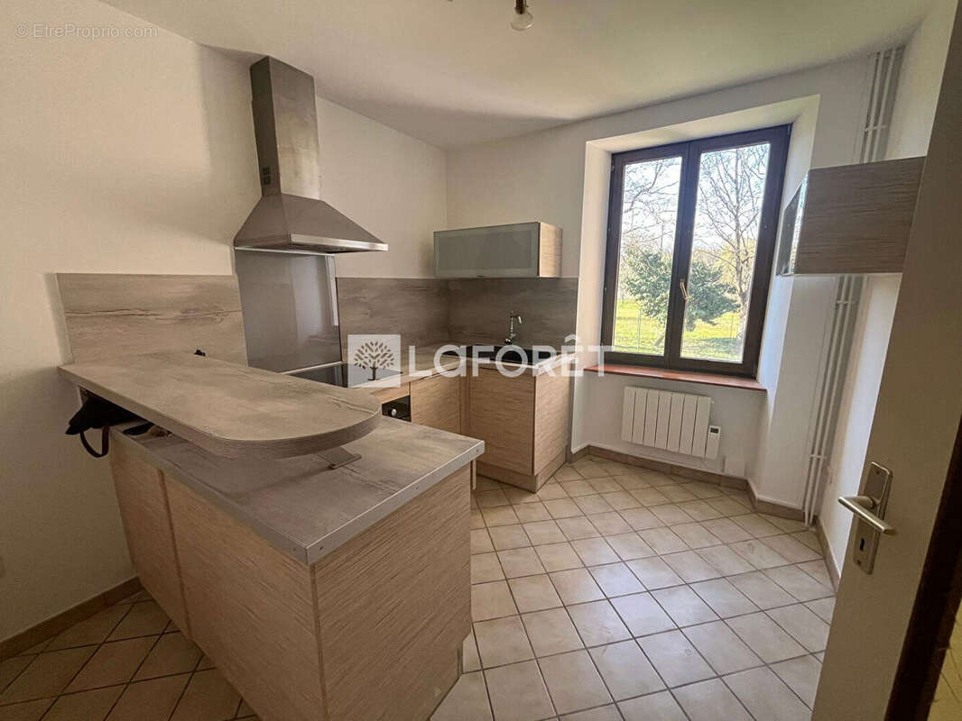 Appartement à MEZIRE