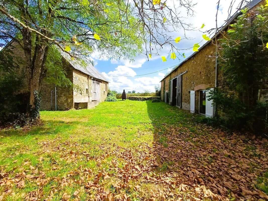 Maison à CHENERAILLES