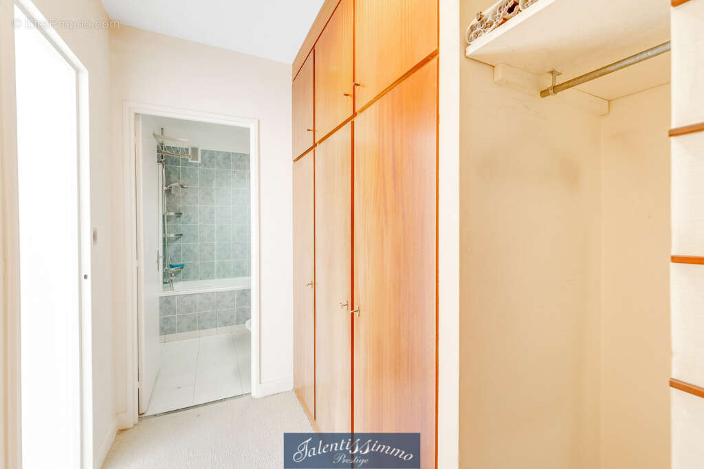 Appartement à PARIS-12E