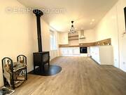 Maison à VIEUX-CHARMONT