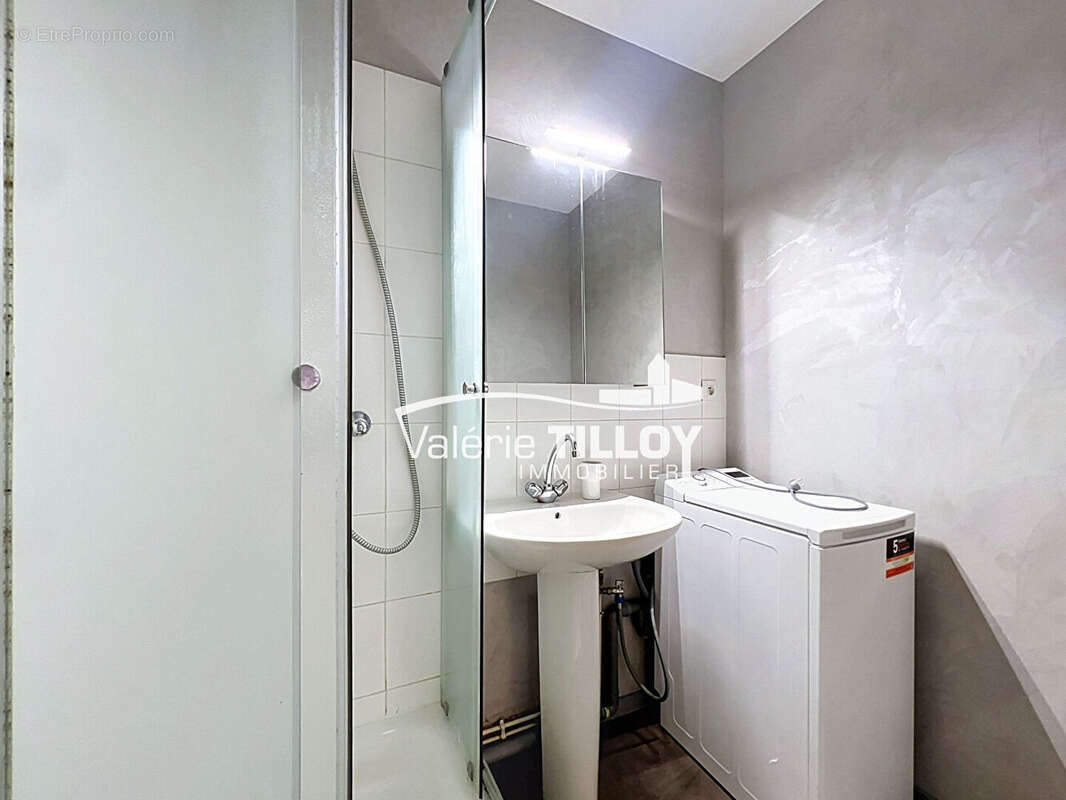 Quai de la Prévalaye - Appartement T2 rénové avec parking en sous-sol et ascenseur - photo 6