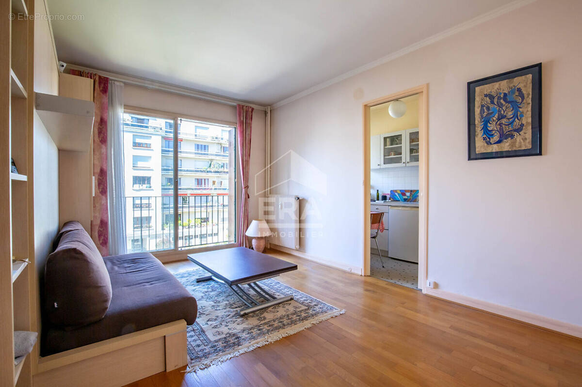 Appartement à PARIS-12E