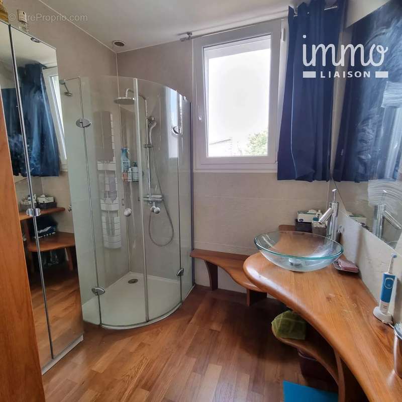 Maison à L'HAY-LES-ROSES