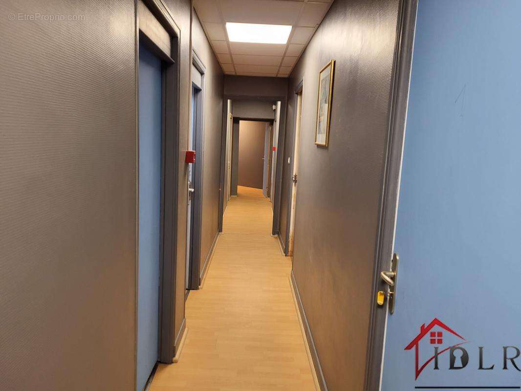 Commerce à VAUVILLERS