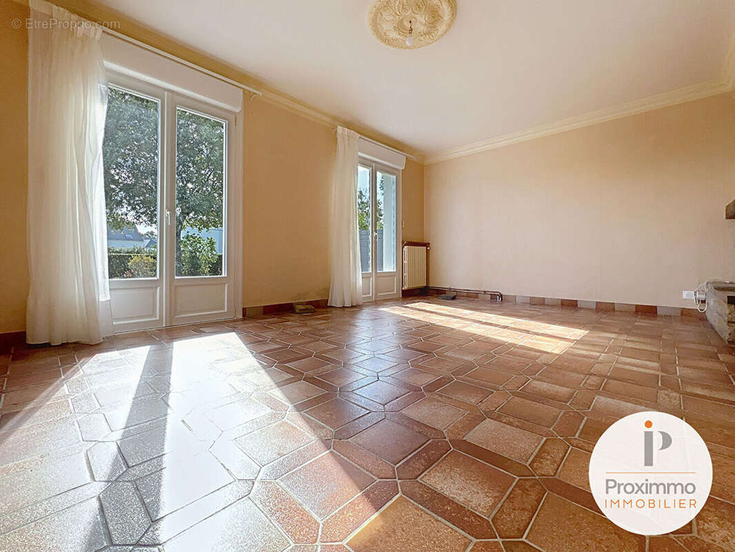 Maison à QUESTEMBERT