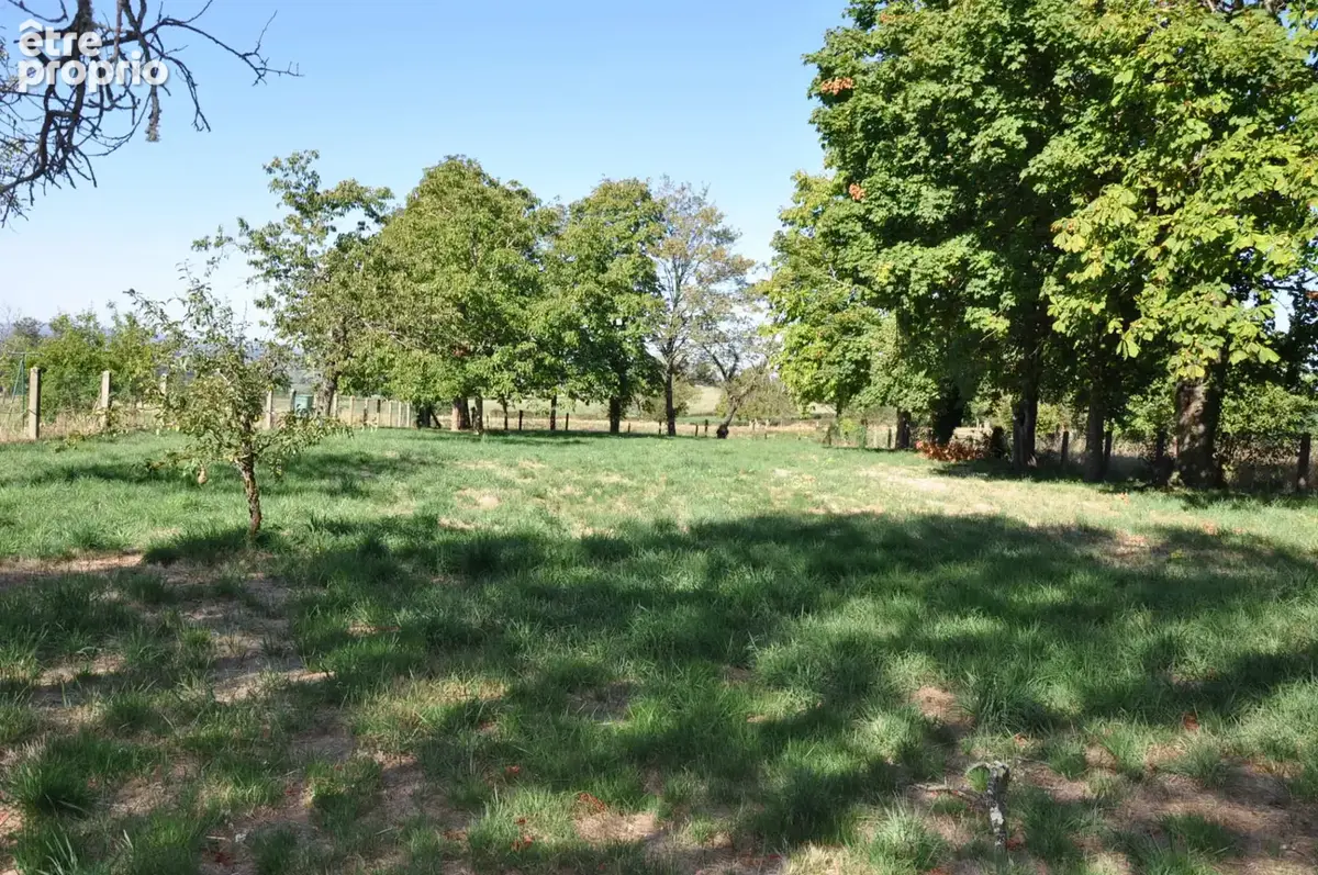 Belle maison de village, avec 2 chambres et terrain constructible de 2026 m2 - photo 16