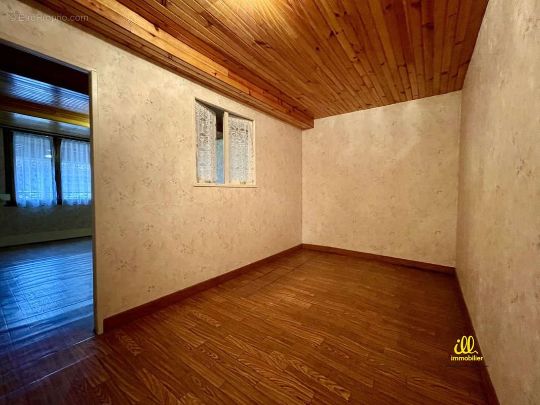 Maison à LES MAZURES