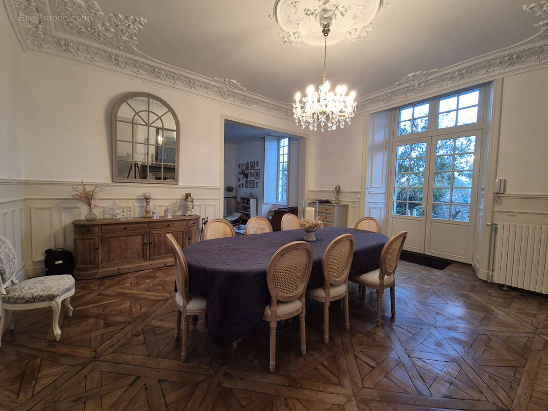 Maison à SABLE-SUR-SARTHE