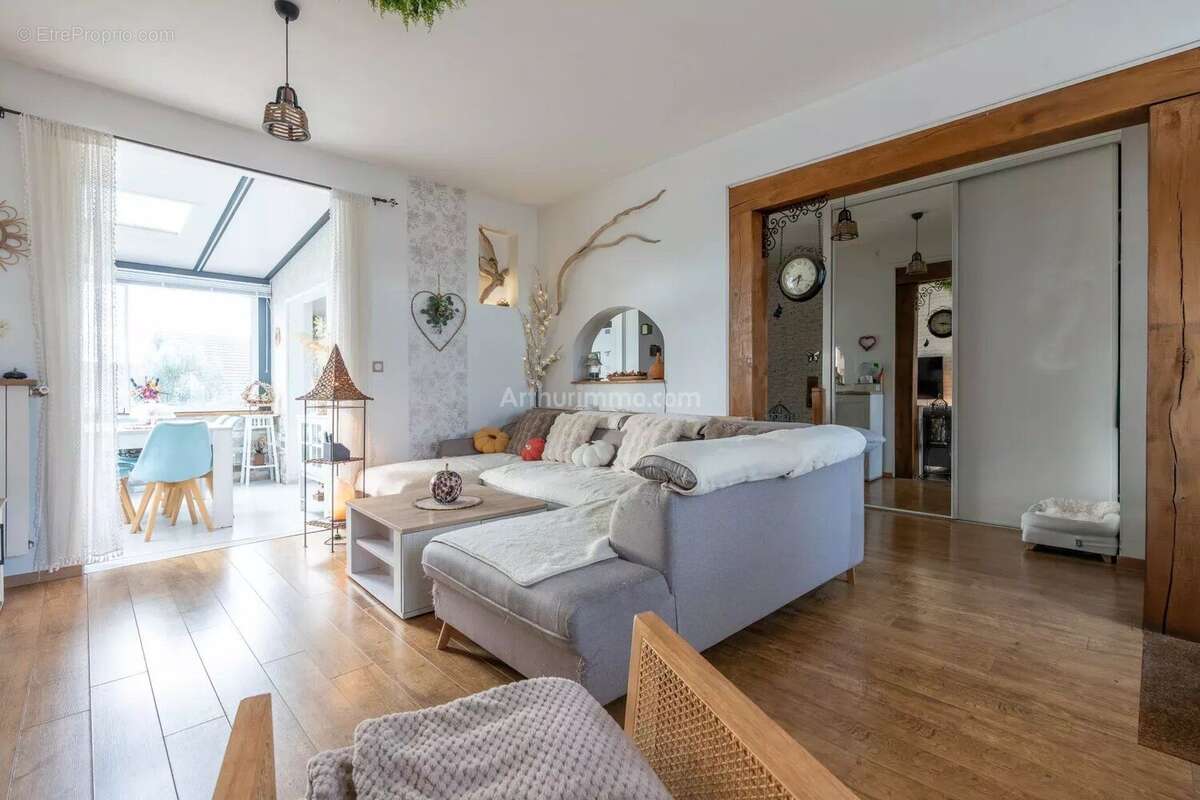 Maison à MITRY-MORY