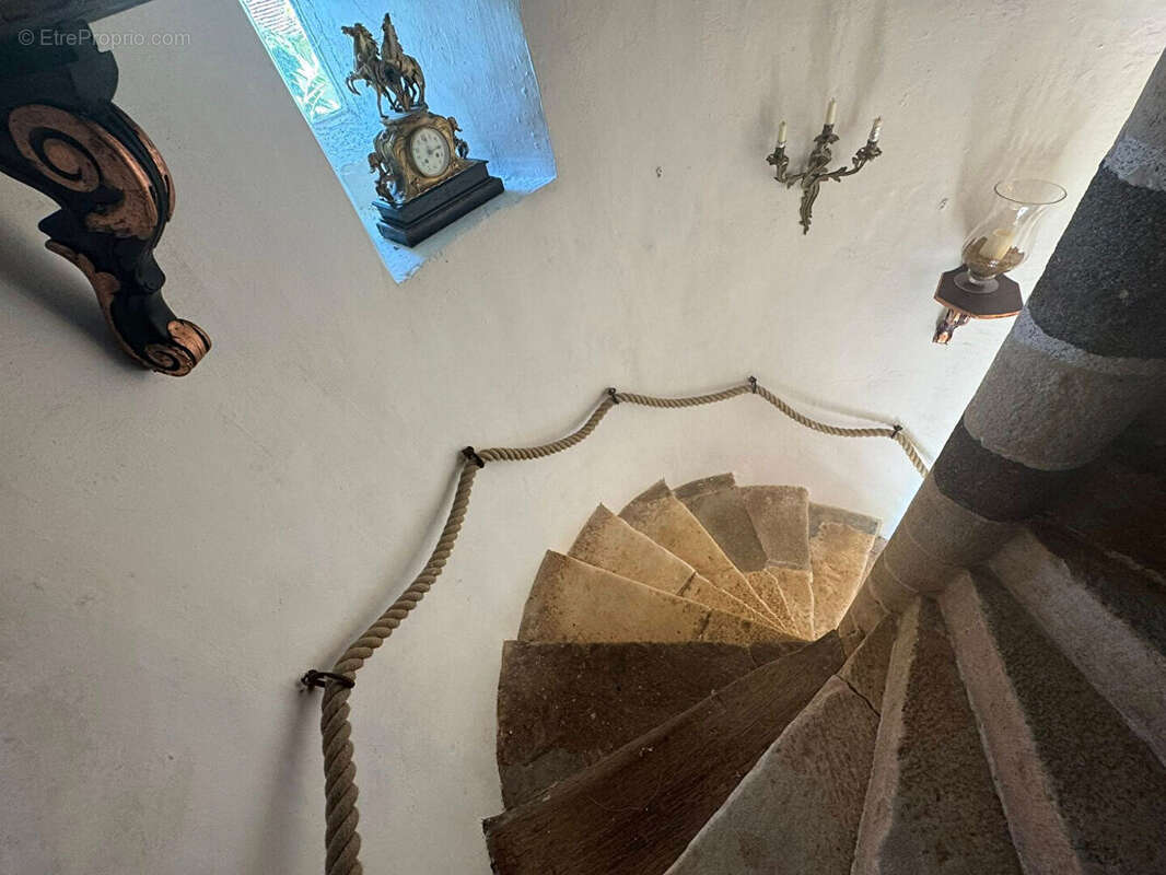 Maison à BRIGUEIL-LE-CHANTRE