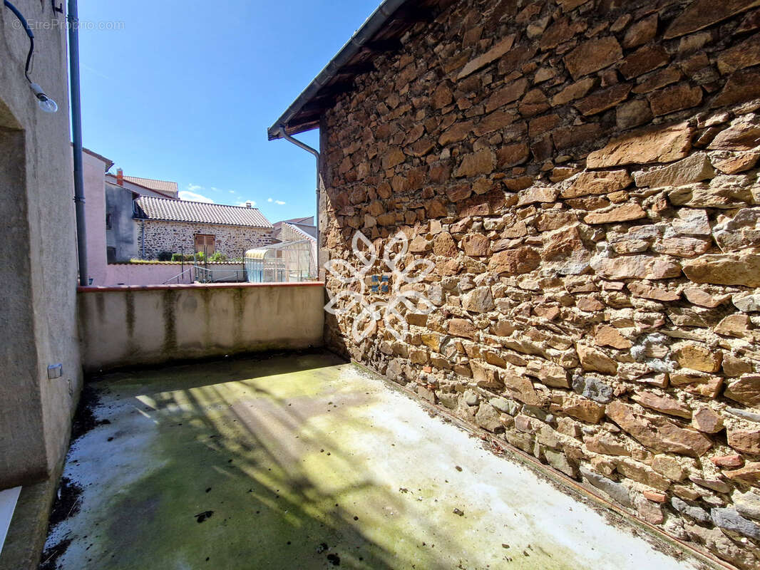 Appartement à PAULHAGUET