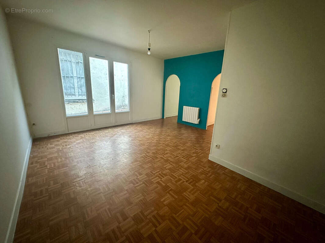 Appartement à MARLE