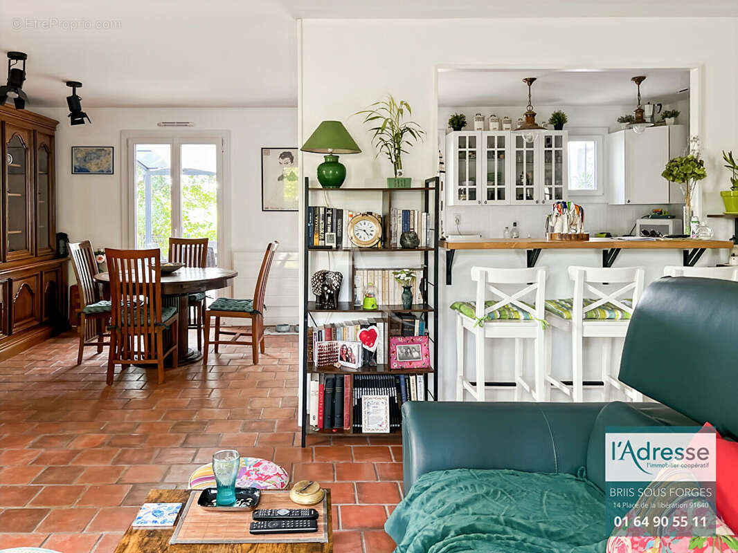 Maison à BRIIS-SOUS-FORGES