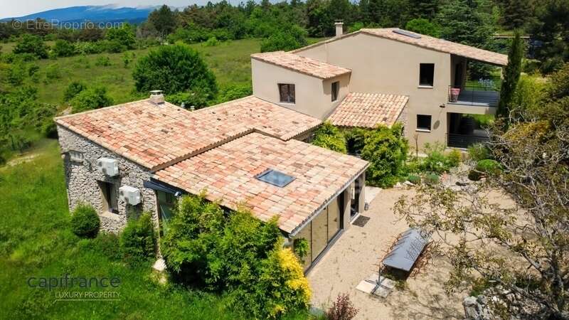 Grande propriété avec Piscine Naturelle - Élégance provençale entre Mont Ventoux et Luberon en EXCLUSIVITÉ - photo 21