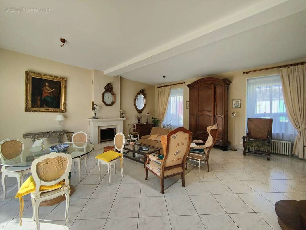 SAINT SELVE, maison de village de 156 m² - photo 7