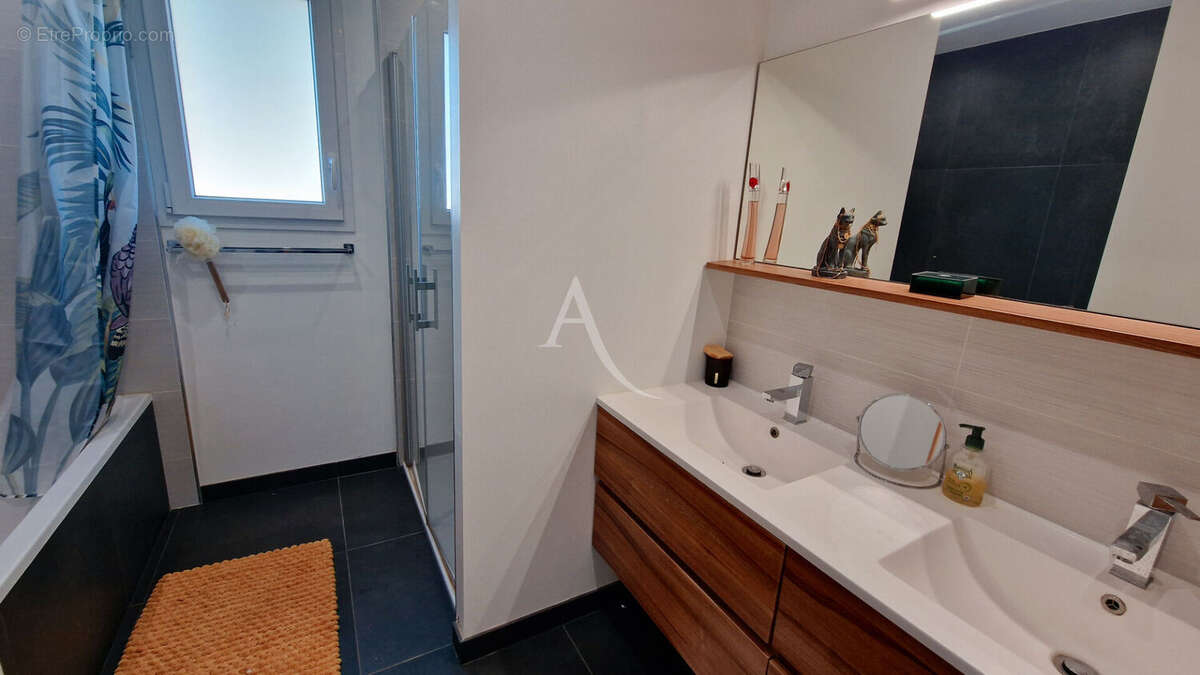 Maison à SAINTE-FOY