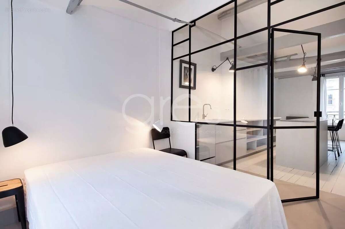 Appartement à PARIS-18E