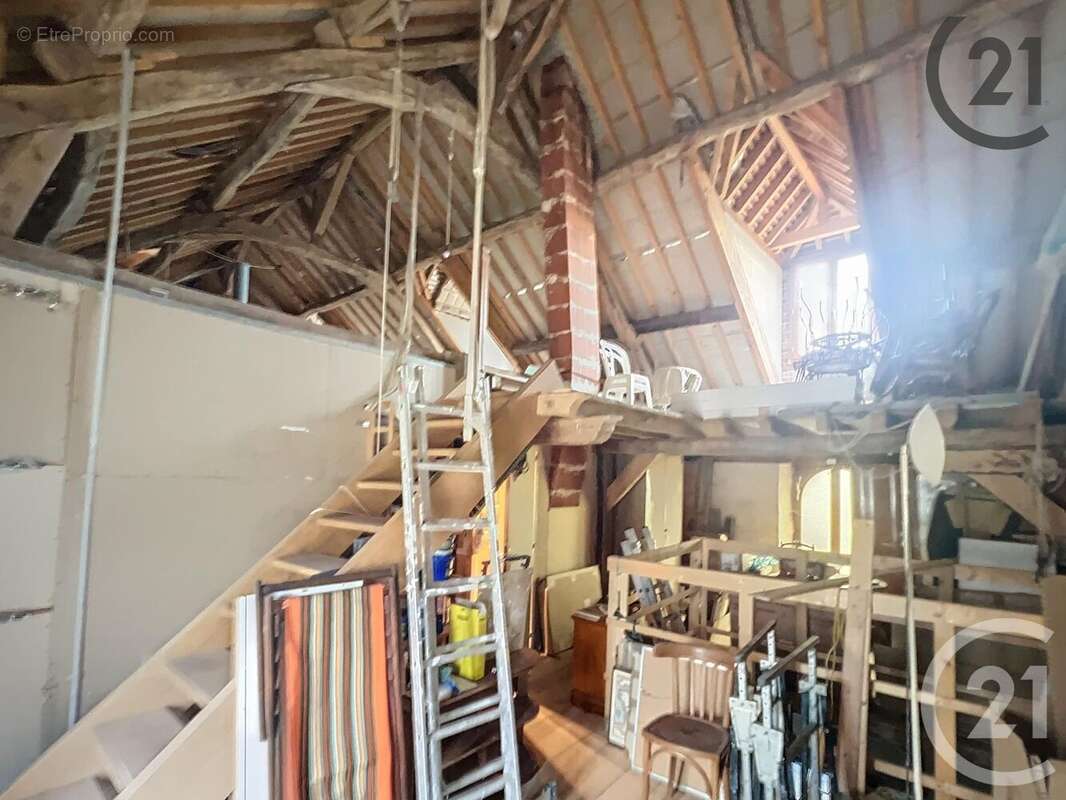 Maison à BELLECHAUME