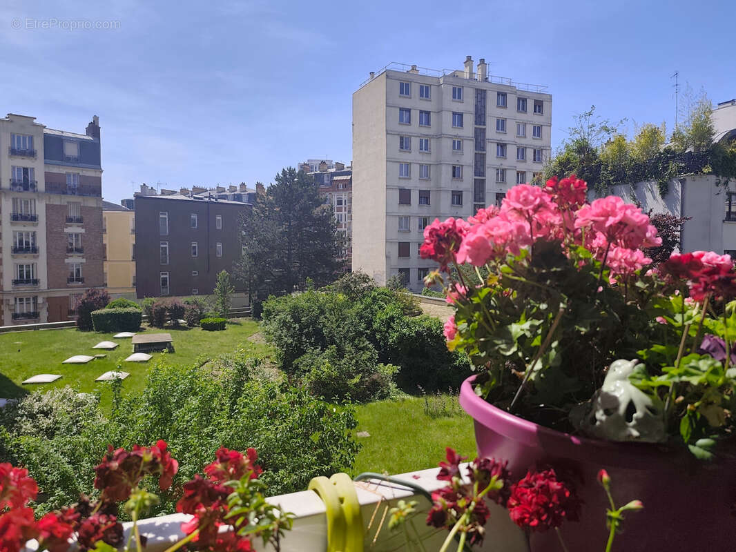Appartement à PARIS-19E
