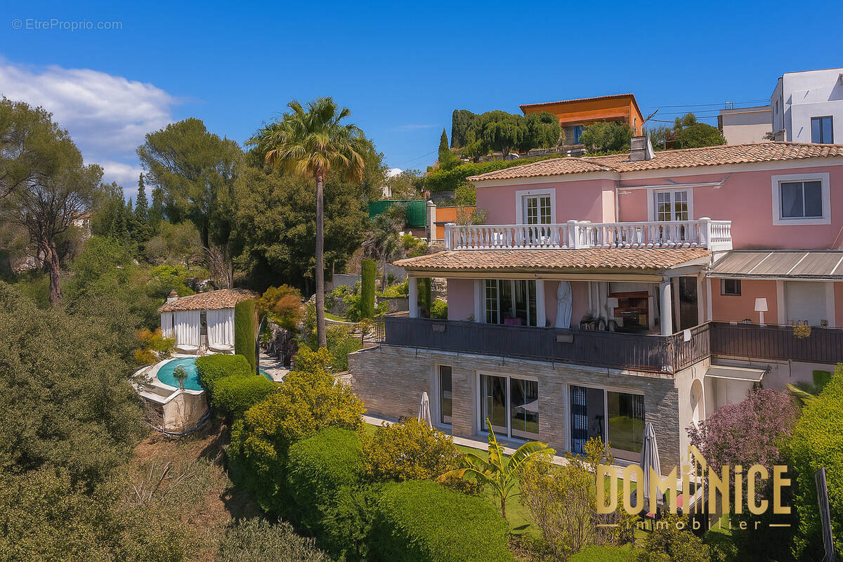 Maison à CAGNES-SUR-MER