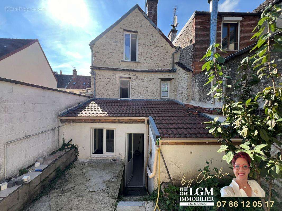 Maison à MONTMIRAIL