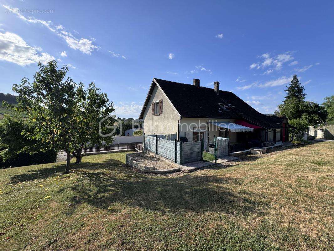 La maison où chacun a enfin sa place : 153 m², 5 chambres possibles, sous-sol total, 2 garages, 1 979 m² clos - photo 22