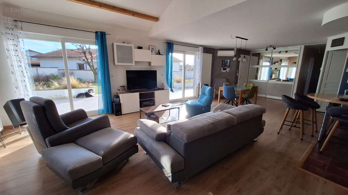 Maison à PONT-DU-CHATEAU