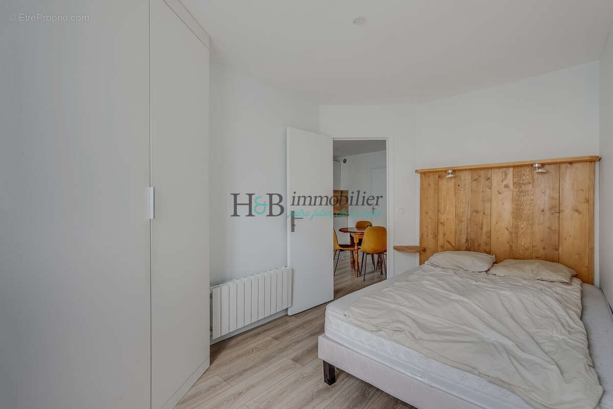 Appartement à PARIS-20E