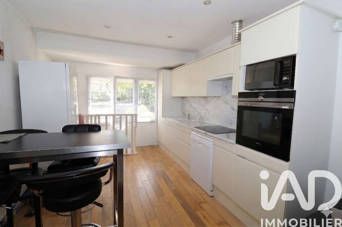 Photo 3 - Maison à CLAMART